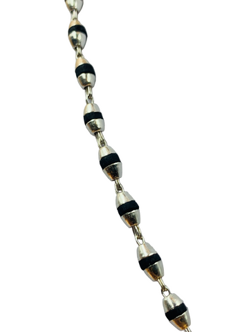Real Silver Cap Tulsi Mala (Black Tulsi Beads) Real Silver Cap Tulsi Mala (Black Tulsi Beads)