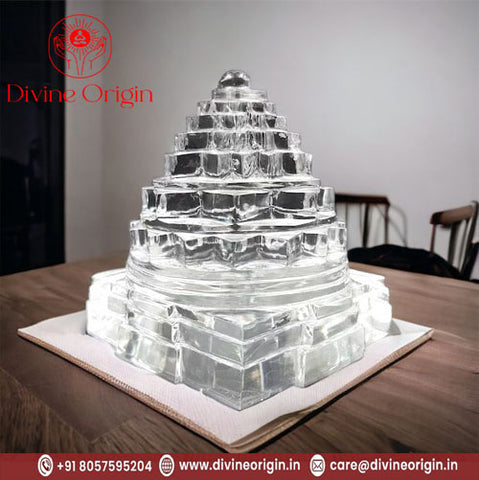 Sphatik Shree Yantra With Flower AAA Quality Sphatik Shree Yantra With Flower AAA Quality